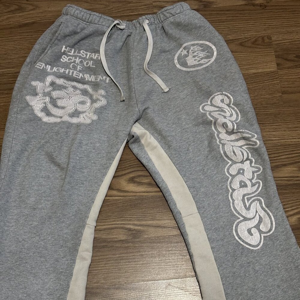 Hellstar Signature Sweatpants-Grey-Flared